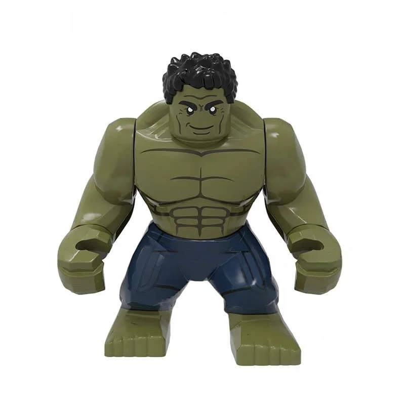 نمای جلو فیگور بزرگ هالک (اندگیم) با جزئیات عضلات و چهره Hulk (Endgame)