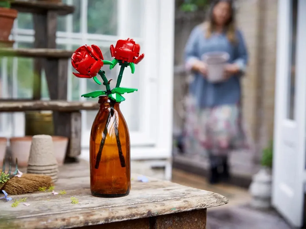 LEGO Roses 40460 - مجموعه ساختنی گلهای رز با جزئیات دقیق و طراحی زیبا