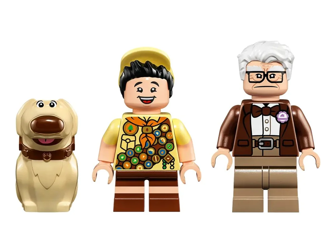 "LEGO Disney and Pixar ‘Up’ House Disney 100 - مجموعه ساختنی خانه کارل و راسل از انیمیشن UP، شامل فیگورهای کارل، راسل و داگ."