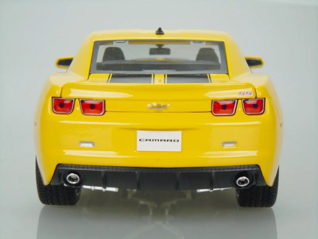 خرید ماشین فلزی مایستو «شورولت کامارو 2010 SS RS» ماشین فلزی Maisto Chevy Camaro SS RS, Yellow w/ Black Stripes 31173