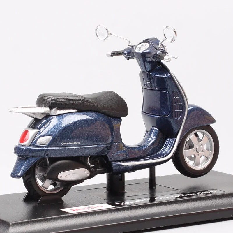 خرید ماکت فلزی موتور فلزی موتور مایستو «2003 وسپا گرانتوریسمو» Maisto Motorcycles Vespa Granturismo (2003) 39540