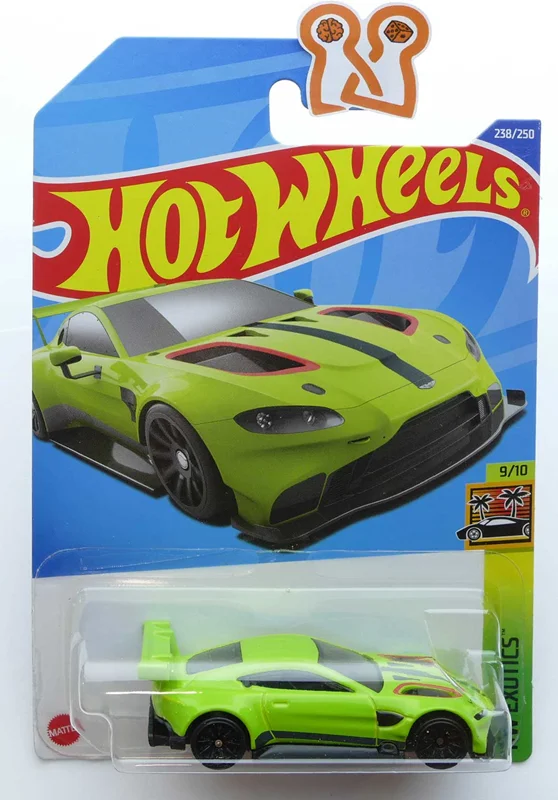 نمای جانبی ماشین فلزی هات ویلز آستون مارتین وانتج GTE مدل Hot Wheels Aston Martin