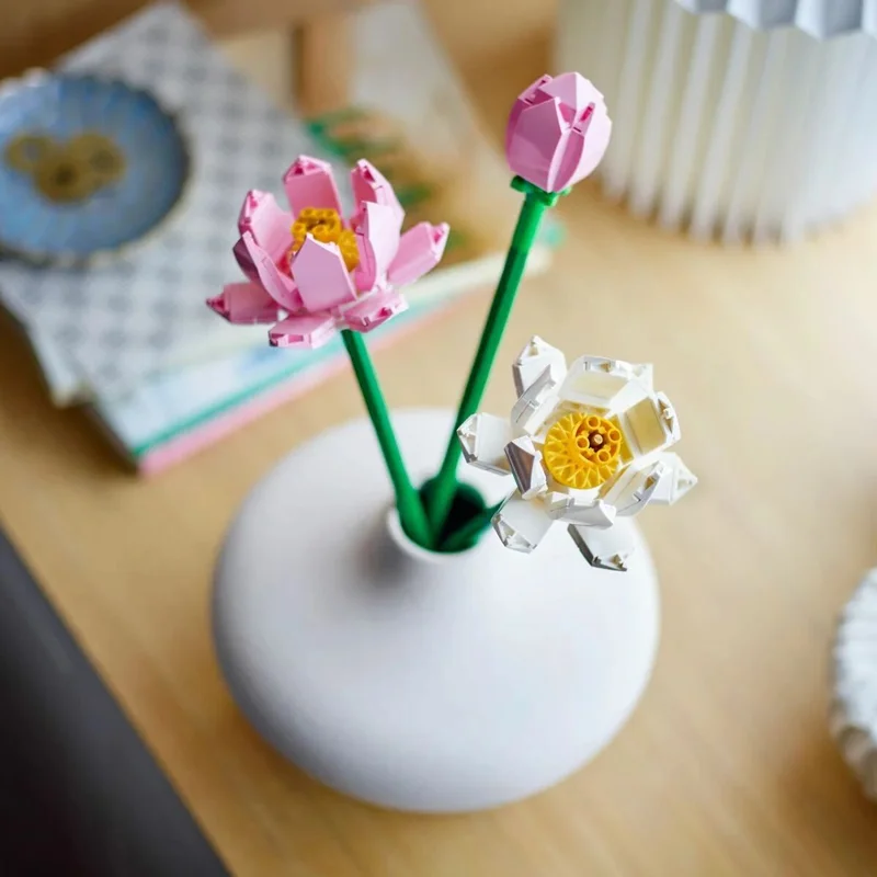 LEGO Lotus Flowers 40647 - مجموعه ساختنی گلهای لوتوس با جزئیات دقیق و طراحی زیبا