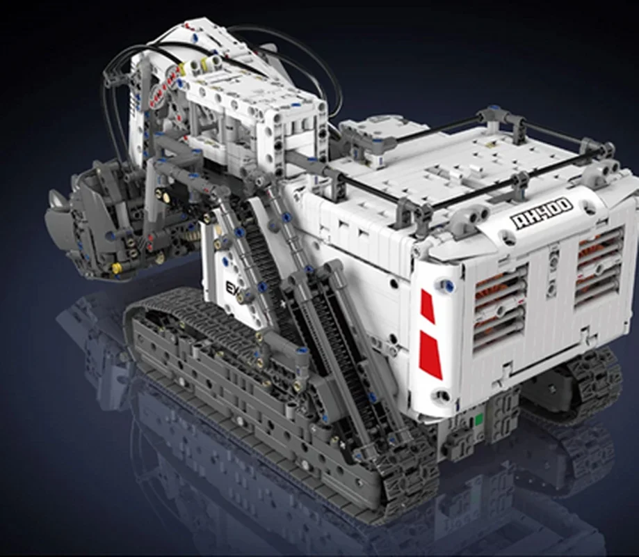 لگو بیل مکانیکی Terex RH400 ساختهشده روی میز