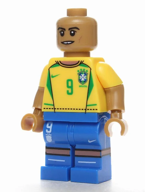مینی فیگور لگو رونالدو لوئیس نمای مورب