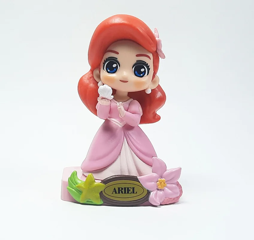 فیگور آریل Ariel Figure نمای جلو با پایه تزئینی