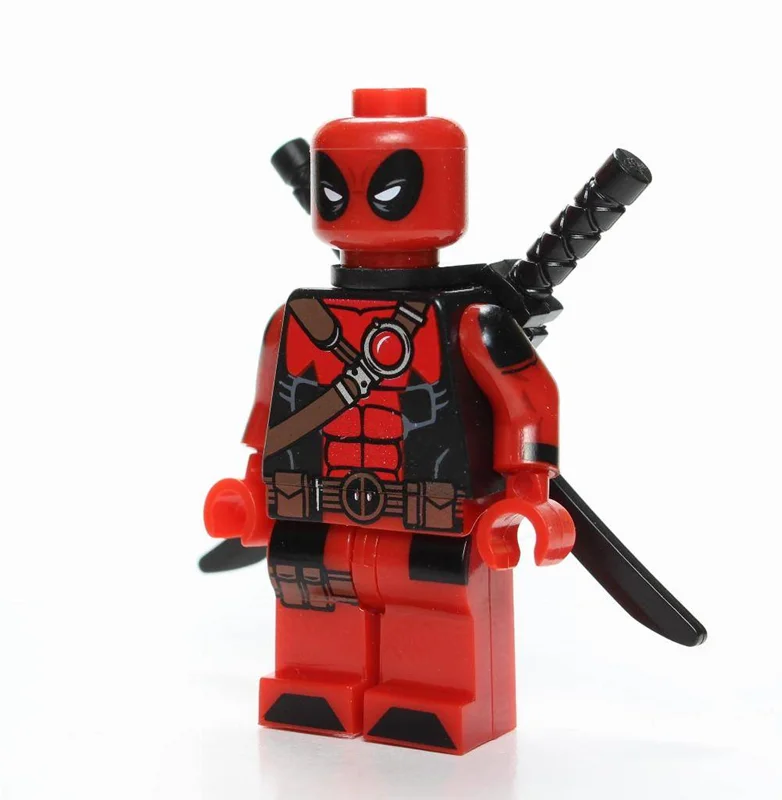 مینی فیگور لگو ددپول با شمشیر Deadpool نمای مورب