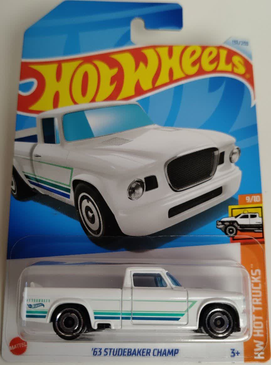 ماشین فلزی هات ویلز 63 استودباکر کمپ سفید 63Studebaker Champ