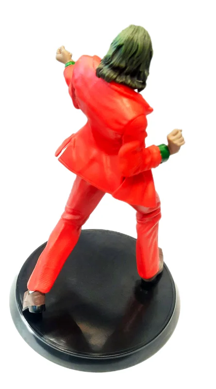 تصویر نزدیک نمای پشت از جزئیات لباس جوکر