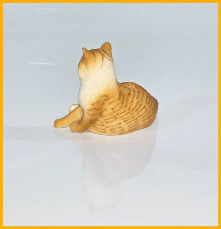 نمای پشت فیگور گربه Animal Paradise Cat Figure مدل PL127-3156
