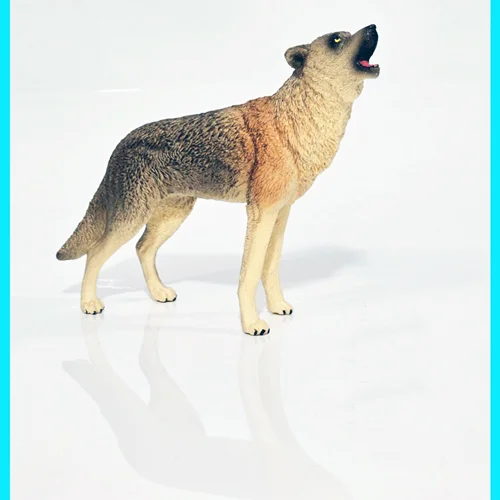 فیگور گرگ در حالت زوزه کشیدن Wolf Figure