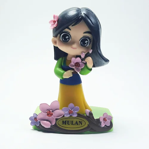 فیگور مولان Mulan Figure با پایه تزئینی و گل صورتی در دست