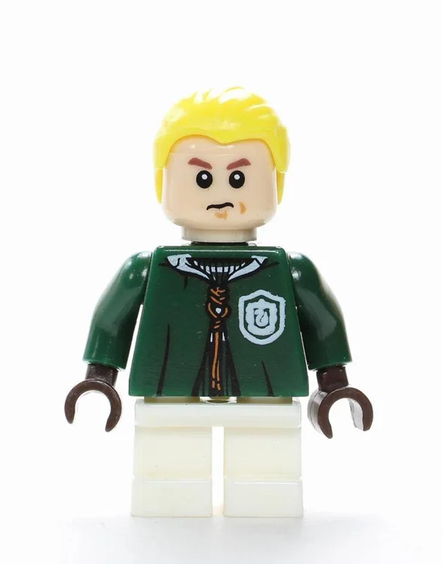 نمای جلو مینی فیگور لگو دراکو مالفوی (کوییدیچ) Draco Malfoy Quidditch